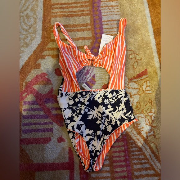 Maaji Serengueti sherbet reversible tie front one piece bathing suit size small - Picture 6 of 7